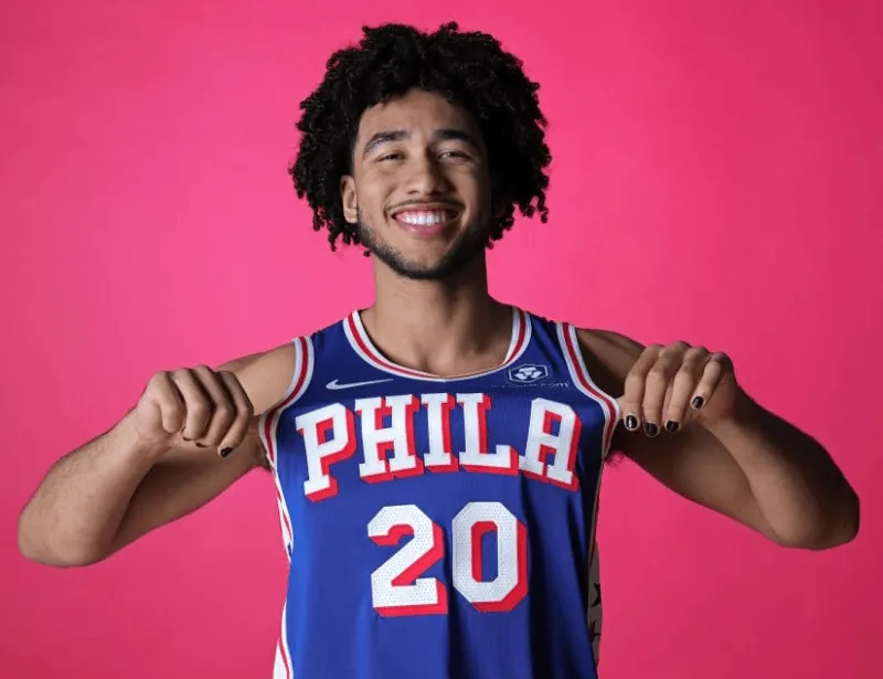 世俱杯-Sidery：已有数支球队致电76人，询问麦凯恩的交易可能性